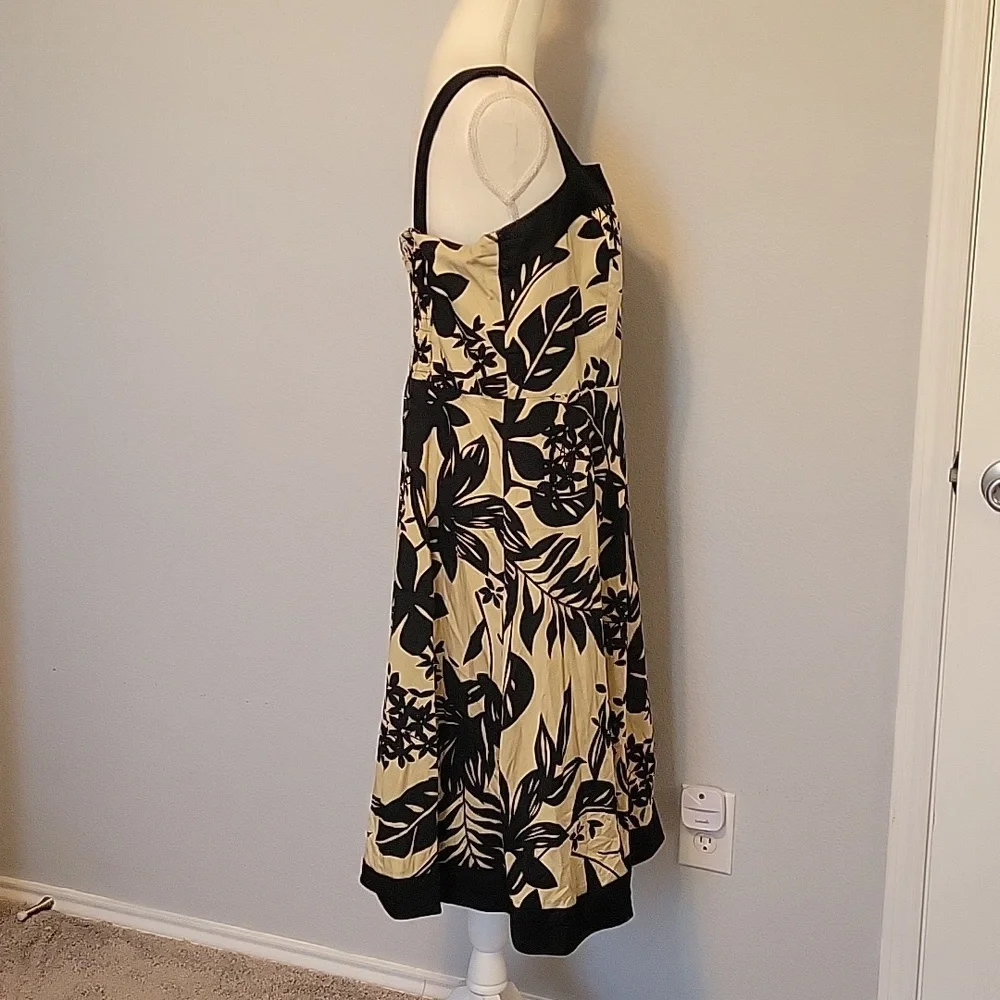 R&K Originals Black and Beige Floral Dress - Size 18 - Picture 2 of 4